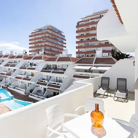 Daire Home2book Sunny Poolside In Floritas *
