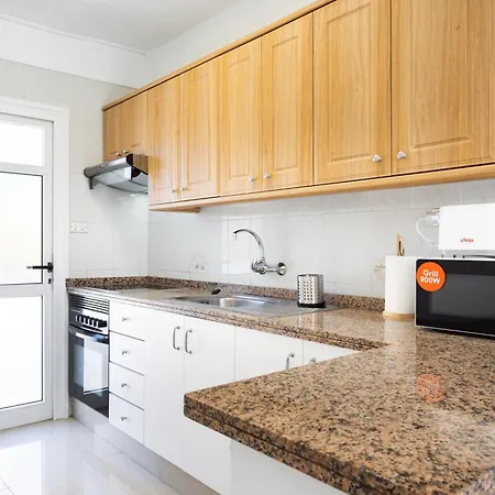 Home2book Sunny Poolside In Floritas Апартаменты