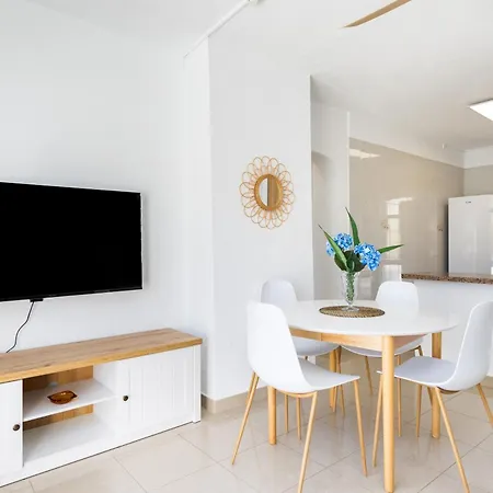 Апартаменты Home2book Sunny Poolside In Floritas Арона