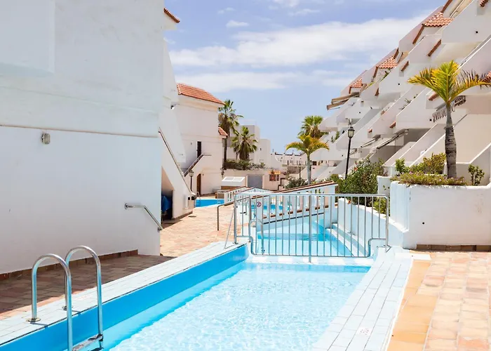 Apartment Home2book Sunny Poolside In Floritas